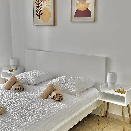 Elegant Aux Portes De Paris Apartmán *